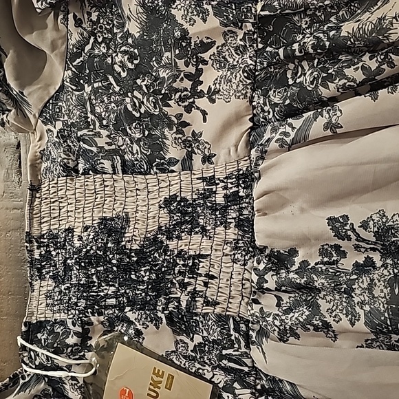 BLACK FRENCH ELEGANT EUROPEAN DRESS - Picture 10 of 10